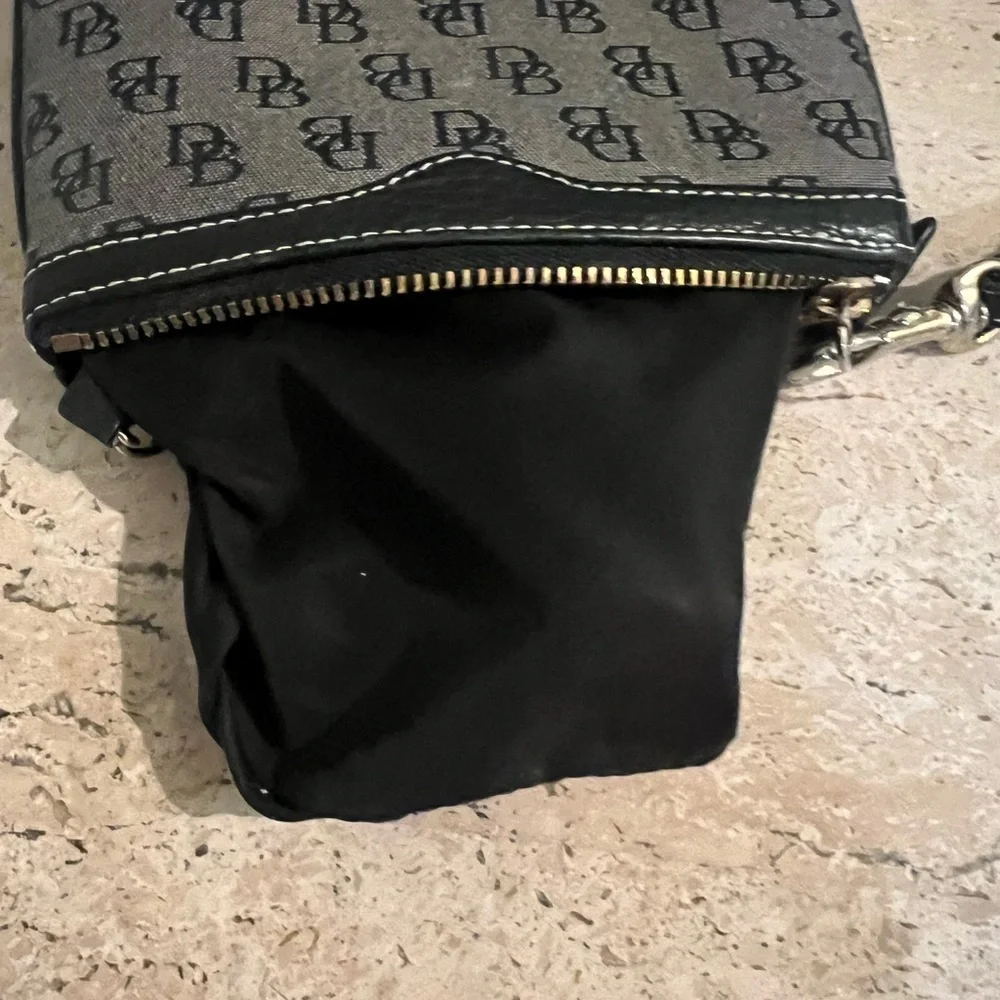 Dooney and Bourke Vintage Signature Wristlet
